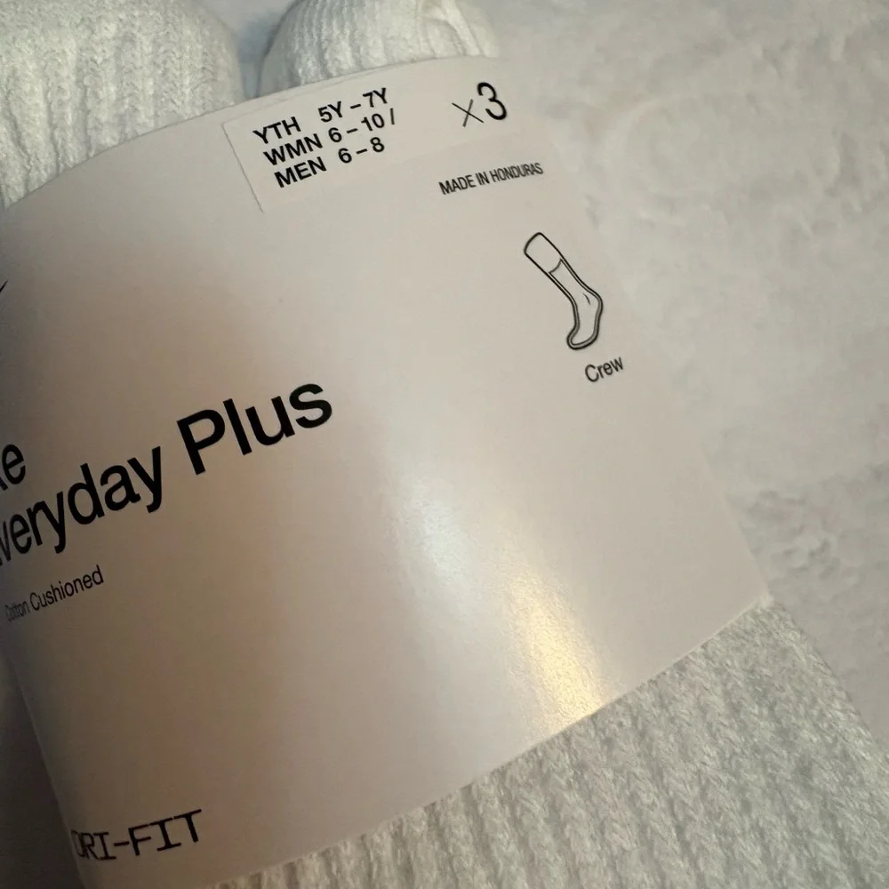 Nike White Cotton Blend Garment crew socks (33) - Picture 4 of 4